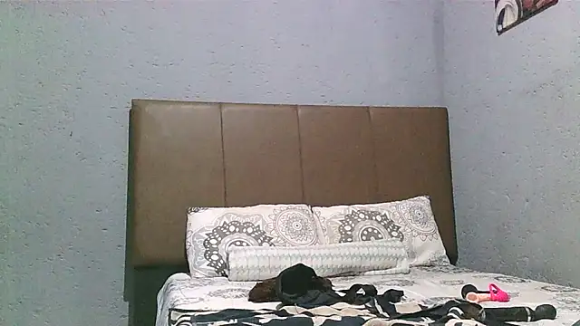 Sweetbedroomeyez01 online show from 02/05/25, 09:50