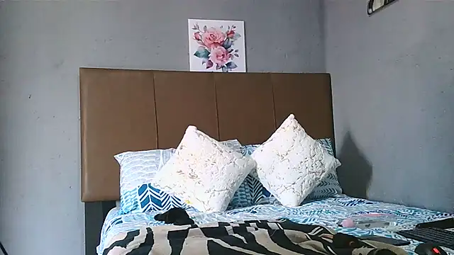 Sweetbedroomeyez01 online show from 02/12/25, 07:55