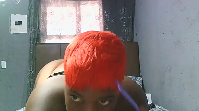 Sweetbedroomeyez01 online show from 03/18/25, 12:25