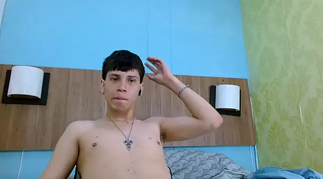 Jonathan Moreau online show from 01/05/25, 03:02