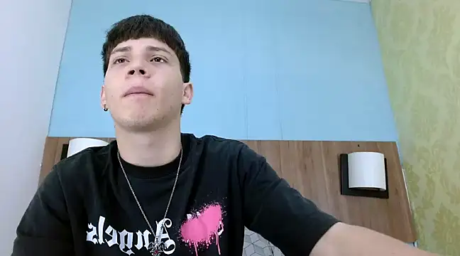 Jonathan Moreau online show from 01/06/25, 12:13