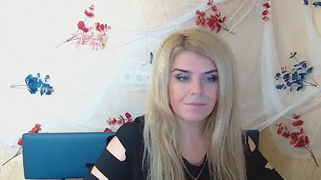 Julya Barbi online show from 12/09/24, 03:22