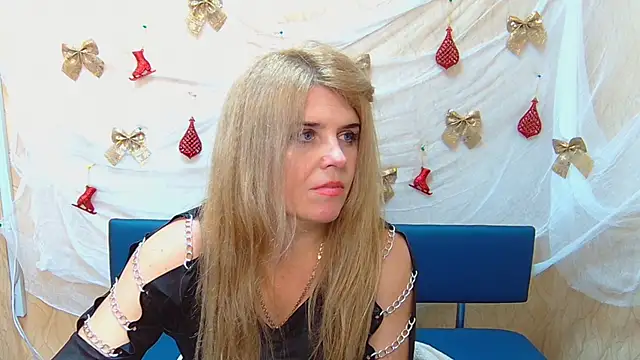 Julya Barbi online show from 12/22/24, 05:53
