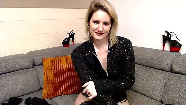 NoraNoxx online show from 12/26/24, 02:12