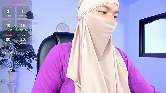 saray halam online show from 10/13/25, 06:19