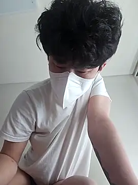 Snapshot of wlalsdldb112 chatting on 02/28/25, 02:31 wlalsdldb112 online show from 02/28/25, 02:31