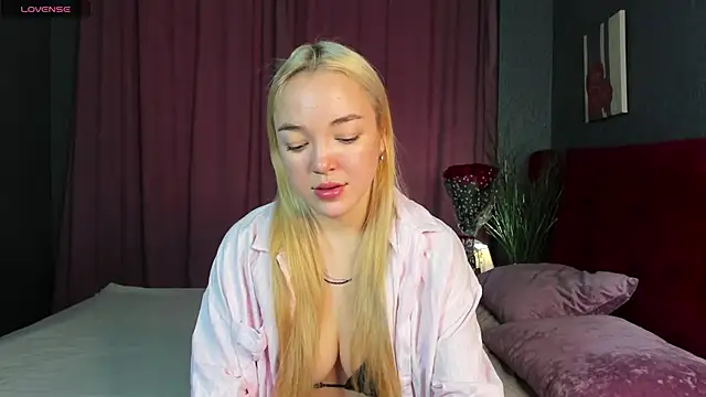 Christy Little online show from 03/06/25, 08:41