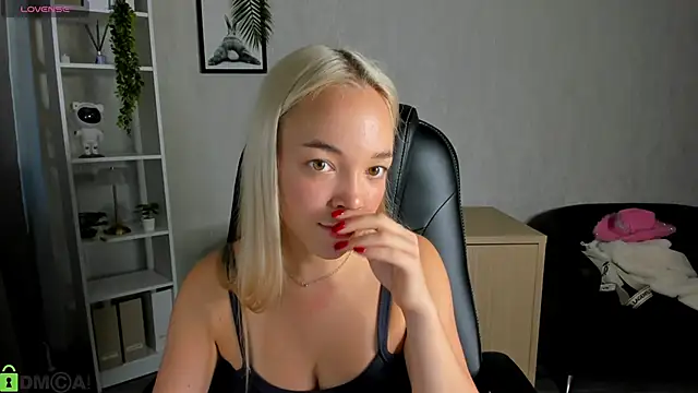 Christy Little online show from 09/10/25, 12:43