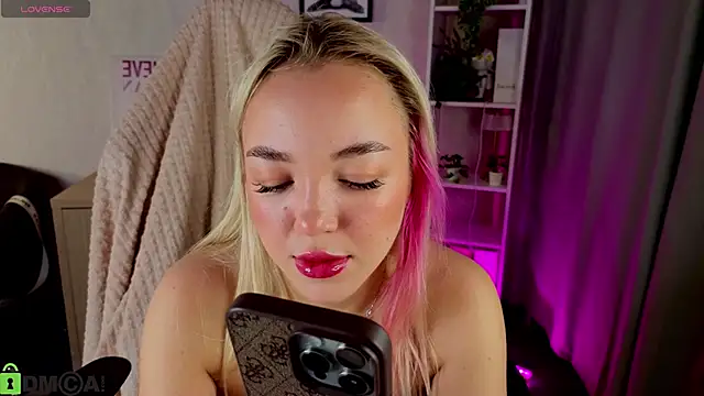 Christy Little online show from 12/05/25, 12:41