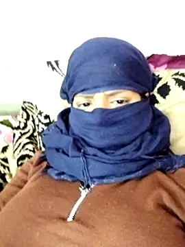 Snapshot of Shivani_Tivari chatting on 12/02/24, 07:38 Shivani Tivari online show from 12/02/24, 07:38