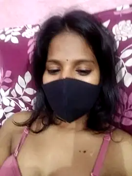 Snapshot of Shivani_Tivari chatting on 12/17/24, 05:58 Shivani Tivari online show from 12/17/24, 05:58