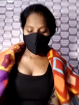 Snapshot of Shivani_Tivari chatting on 01/04/25, 07:02 Shivani Tivari online show from 01/04/25, 07:02