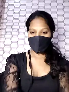 Snapshot of Shivani_Tivari chatting on 02/08/25, 06:33 Shivani Tivari online show from 02/08/25, 06:33