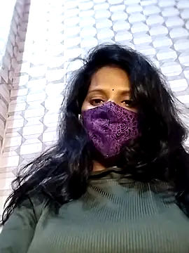 Snapshot of Shivani_Tivari chatting on 02/18/25, 06:15 Shivani Tivari online show from 02/18/25, 06:15