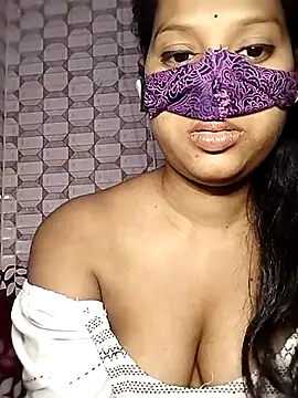 Snapshot of Shivani_Tivari chatting on 03/05/25, 06:23 Shivani Tivari online show from 03/05/25, 06:23