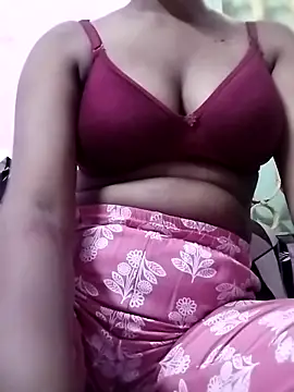 Snapshot of Shivani_Tivari chatting on 11/05/25, 10:26 Shivani Tivari online show from 11/05/25, 10:26