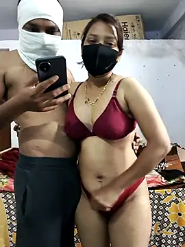 Snapshot of hot_wife_35 chatting on 02/01/26, 03:05 hot wife 35 online show from 02/01/26, 03:05