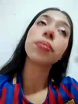 Snapshot of Aaliyah_Salma chatting on 03/07/25, 01:20 Aaliyah Salma online show from 03/07/25, 01:20