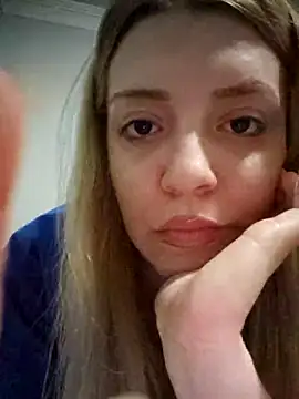 Snapshot of SUSELLAM1 chatting on 02/26/25, 01:30 SUSELLAM1 online show from 02/26/25, 01:30