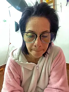 Snapshot of Goddess-Love- chatting on 11/05/25, 09:20 Goddess-Love- online show from 11/05/25, 09:20