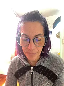 Snapshot of Goddess-Love- chatting on 11/06/25, 04:19 Goddess-Love- online show from 11/06/25, 04:19