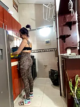 Snapshot of Goddess-Love- chatting on 11/13/25, 08:19 Goddess-Love- online show from 11/13/25, 08:19