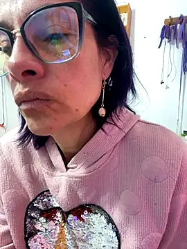 Snapshot of Goddess-Love- chatting on 11/18/25, 09:14 Goddess-Love- online show from 11/18/25, 09:14