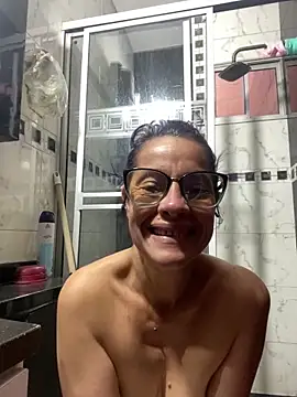 Snapshot of Goddess-Love- chatting on 11/24/25, 11:10 Goddess-Love- online show from 11/24/25, 11:10