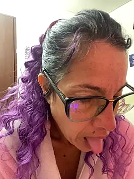 Snapshot of Goddess-Love- chatting on 11/26/25, 10:16 Goddess-Love- online show from 11/26/25, 10:16