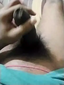 Snapshot of Muscular02 chatting on 03/21/25, 05:45 Muscular02 online show from 03/21/25, 05:45