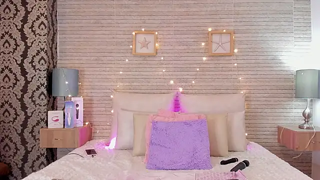 Catalinna Thompson online show from 02/16/25, 06:21