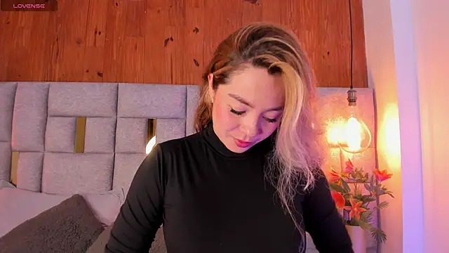Saori newman online show from 01/07/25, 12:31