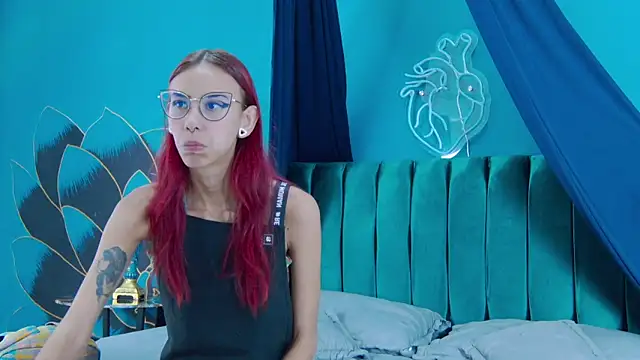 Snapshot of Lunamistyc chatting on 11/11/25, 07:36 Lunamistyc online show from 11/11/25, 07:36