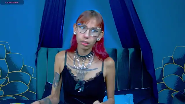 Snapshot of Lunamistyc chatting on 12/05/25, 07:32 Lunamistyc online show from 12/05/25, 07:32