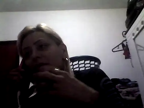 ariana crazzy online show from 03/21/25, 10:17