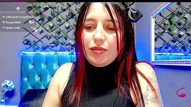 IVY FOX online show from 12/05/24, 08:00