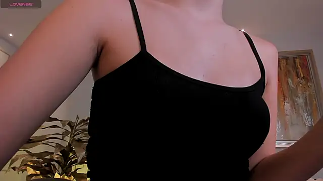 Snapshot of KaiaFerreira chatting on 11/28/25, 11:24 KaiaFerreira online show from 11/28/25, 11:24