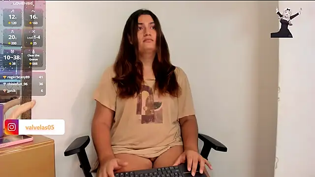 Snapshot of Valery_Maravilla_ chatting on 12/08/24, 10:47 Valery Maravilla online show from 12/08/24, 10:47