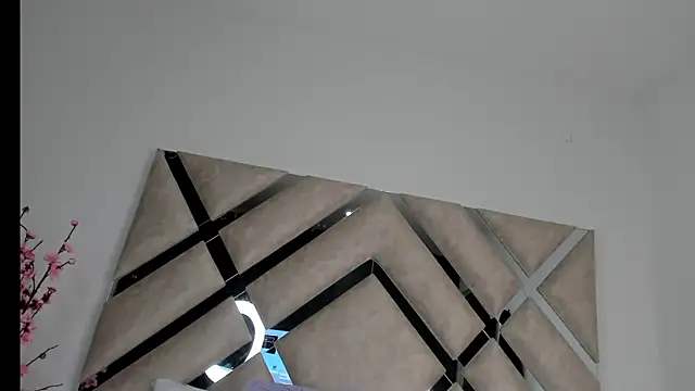 Mia  juicy online show from 12/12/24, 07:04