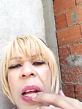 blondebitchlitle online show from 02/13/25, 02:20