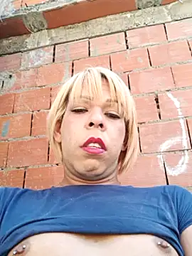 blondebitchlitle online show from 02/15/25, 02:00