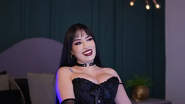 ArwenMuse online show from 10/31/25, 10:11