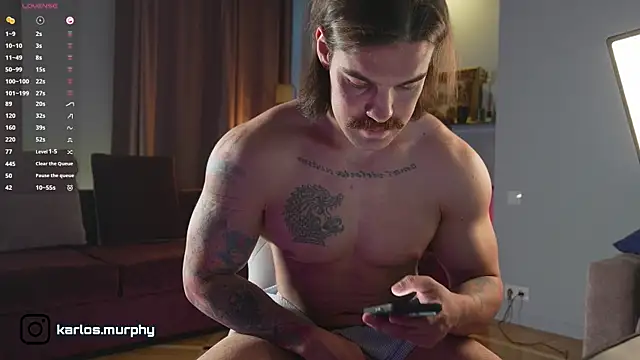 Snapshot of Karlos_Ripped_ chatting on 12/15/25, 12:09 Karlos Ripped online show from 12/15/25, 12:09