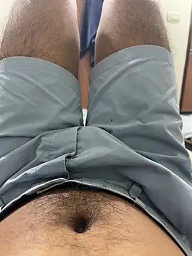 Snapshot of _rocky_ chatting on 12/26/24, 04:47 rocky online show from 12/26/24, 04:47