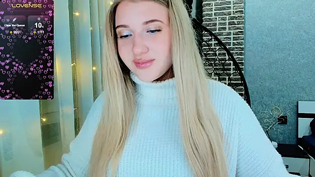 Evacadooo online show from 11/29/25, 01:30