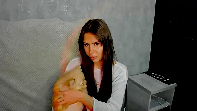 Snapshot of SuraMune chatting on 11/26/25, 03:02 SuraMune online show from 11/26/25, 03:02