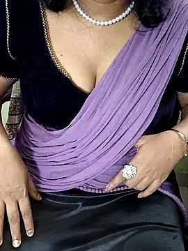 indian anu mallu online show from 03/12/25, 05:13