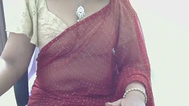 Snapshot of indian_anu_mallu chatting on 10/17/25, 06:10 indian anu mallu online show from 10/17/25, 06:10