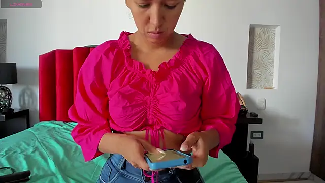 Violeta Roa online show from 02/01/25, 01:09