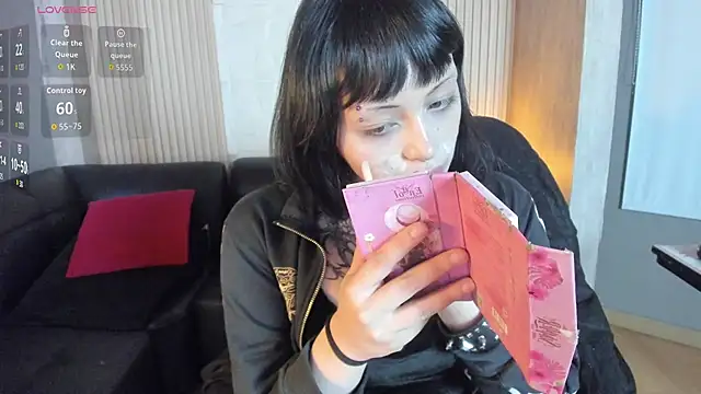 honney dark online show from 07/31/26, 12:59